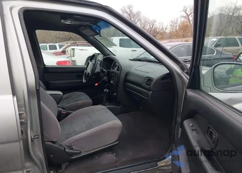 2001 Nissan Pathfinder Se из США, поврежденный, VIN JN8DR09Y71W605359